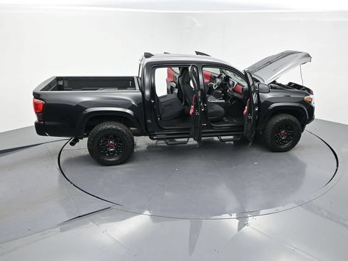 Used 2022 Toyota Tacoma SR5 w/ Technology Package RWD image 27