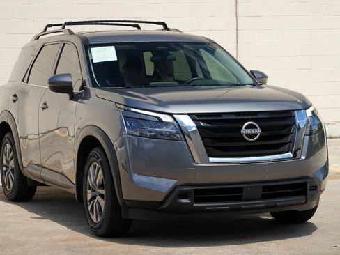 Used 2023 Nissan Pathfinder SV FWD image 50
