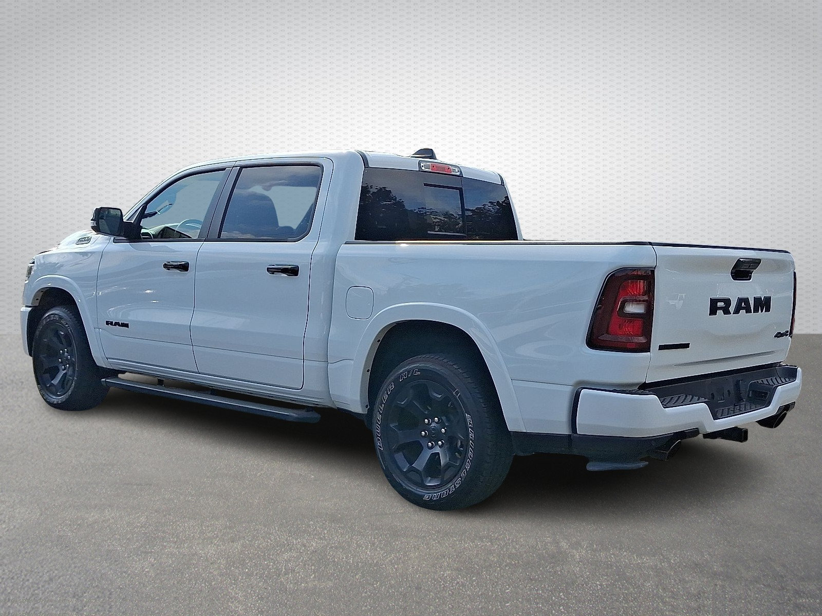 Used 2026 RAM 1500 Big Horn AWD/4WD image 4