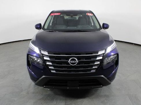Certified 2026 Nissan Rogue SV FWD image 14