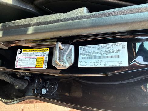 Used 2017 Lincoln MKC Select w/ Select Plus Package image 31