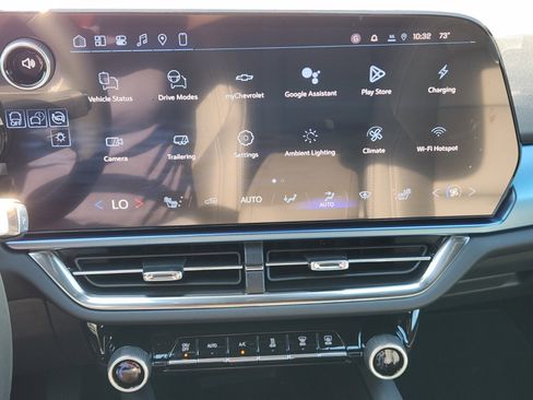 New 2026 Chevrolet Equinox EV LT image 13