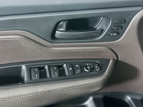 Used 2018 Honda Odyssey EX-L image 15