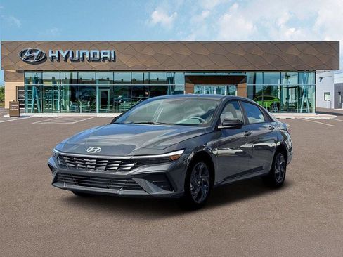 New 2026 Hyundai Elantra SEL Sport FWD image 1