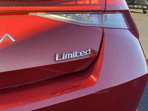 Used 2023 Hyundai Elantra Limited w/ Cargo Package image 30