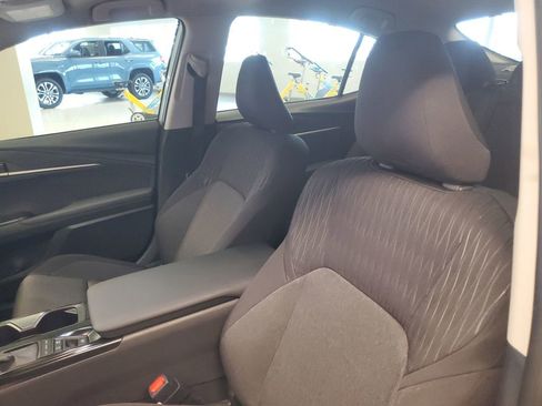 Used 2025 Toyota Camry LE image 16