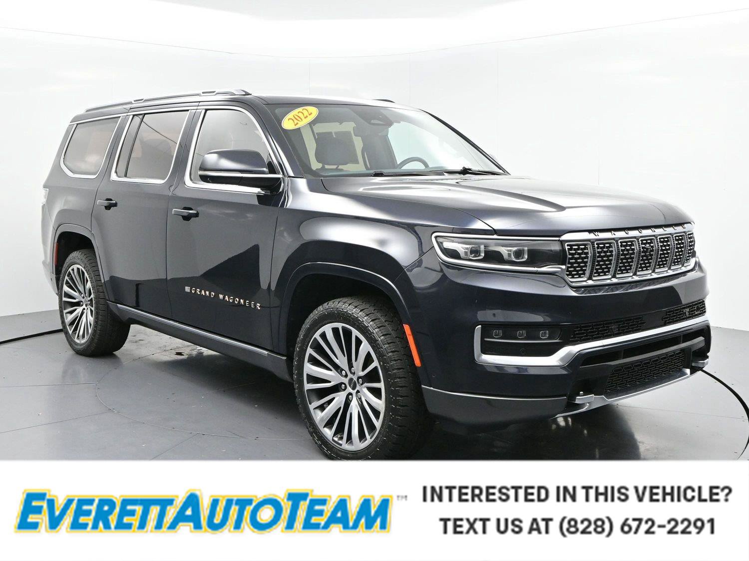 Used 2022 Jeep Grand Wagoneer Series III w/ HD Trailer Tow Package AWD/4WD image 1