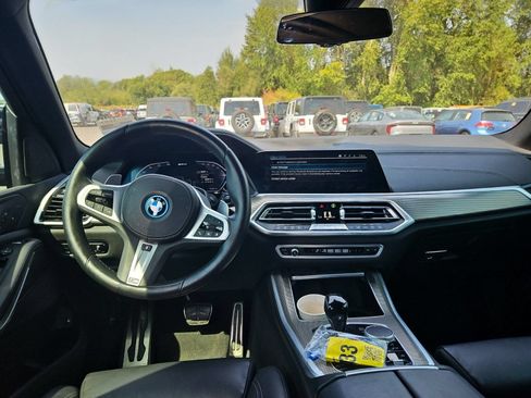 Used 2022 BMW X5 xDrive45e w/ M Sport Package AWD/4WD image 7