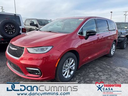 New 2026 Chrysler Pacifica Limited