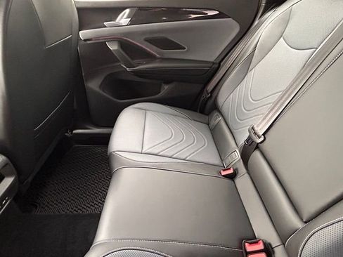 New 2026 Volkswagen Tiguan SE R-Line FWD image 19