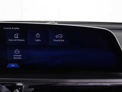 Used 2024 Cadillac Lyriq Tech AWD/4WD image 36