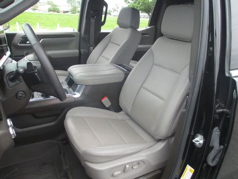 Used 2025 GMC Sierra 1500 SLT w/ SLT Premium Plus Package AWD/4WD image 22