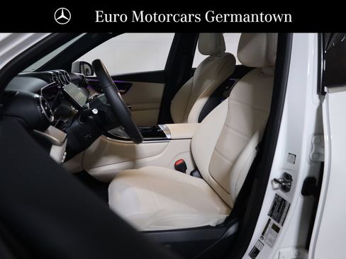 Used 2026 Mercedes-Benz GLC 300 4MATIC image 30