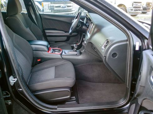 Used 2023 Dodge Charger SXT RWD image 31