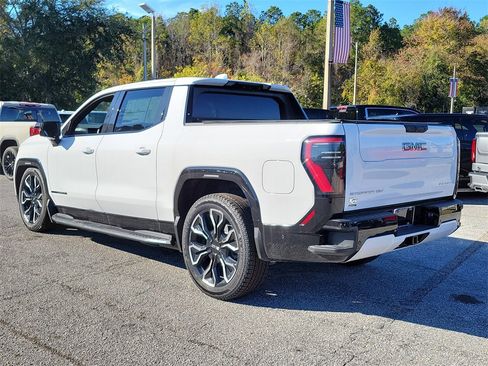 New 2025 GMC Sierra EV Denali image 3