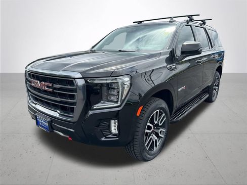 Used 2023 GMC Yukon AT4 w/ Technology Package AWD/4WD image 2