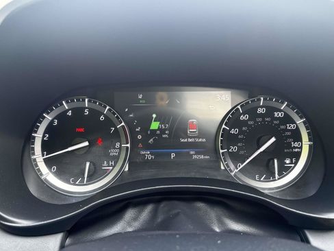 Used 2022 Toyota Highlander XLE AWD/4WD image 26