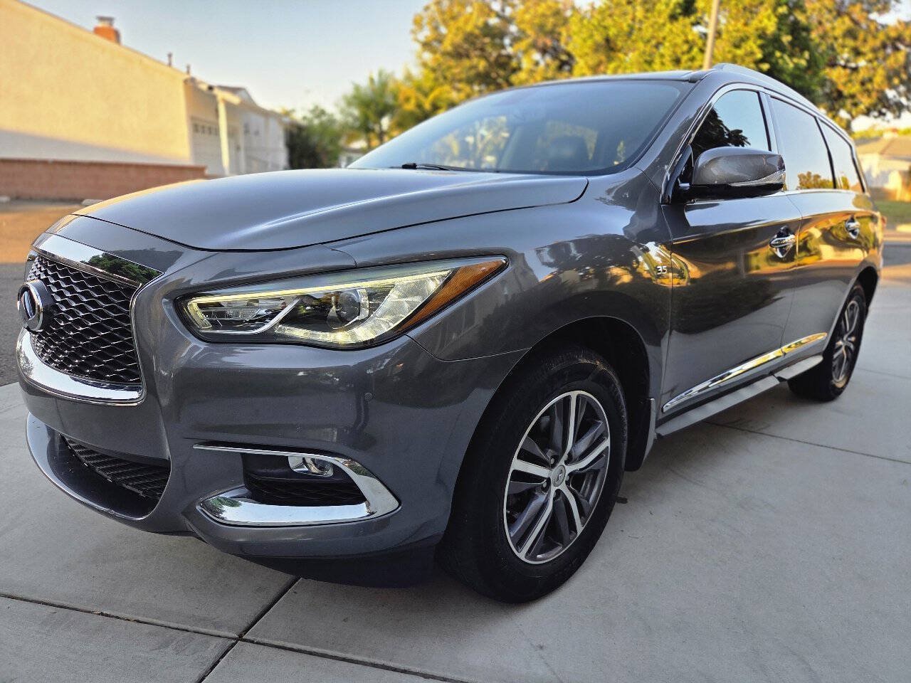 Used 2018 INFINITI QX60 Luxe w/ Premium Plus Package AWD/4WD image 25
