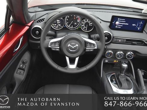 Used 2025 MAZDA MX-5 Miata RF Grand Touring RWD image 27