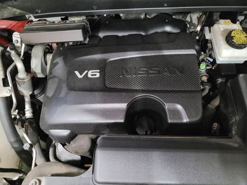 Used 2018 Nissan Pathfinder SV AWD/4WD image 29