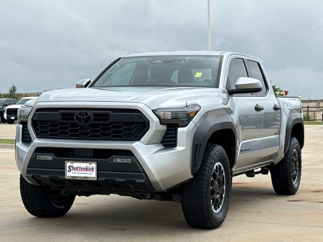 Used 2024 Toyota Tacoma TRD Off-Road AWD/4WD image 3