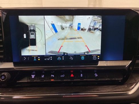 Used 2024 Chevrolet Silverado 3500 LTZ w/ LTZ Plus Package image 11