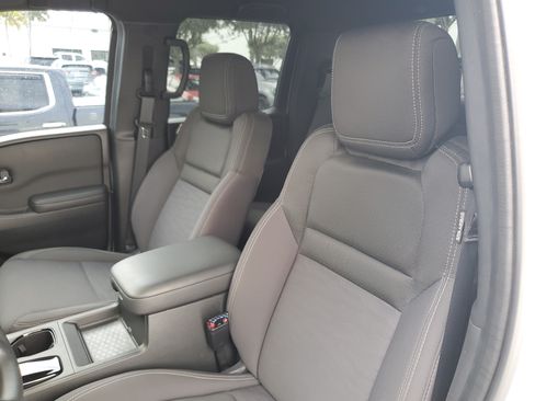 Used 2023 Nissan Frontier SV w/ Midnight Edition Package RWD image 19