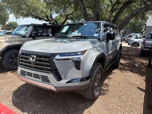 Certified 2025 Lexus GX 550 AWD/4WD image 3