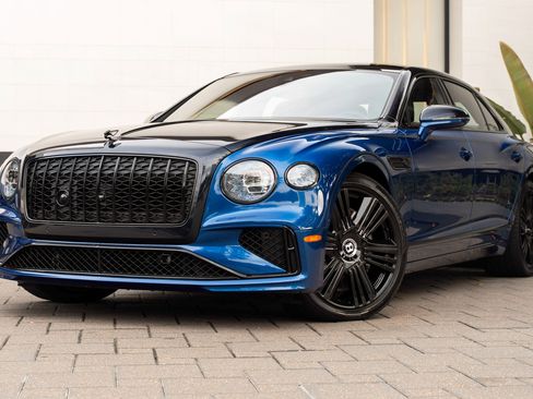 Used 2026 Bentley Flying Spur Azure image 64