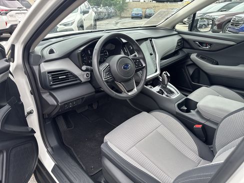 Used 2024 Subaru Outback Premium AWD/4WD image 23