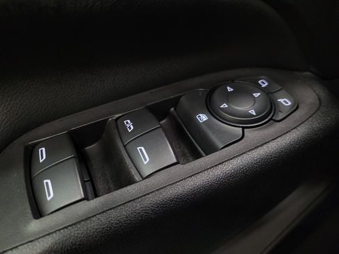 Used 2020 Chevrolet Equinox LT FWD image 27