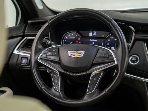 Certified 2022 Cadillac XT5 Sportv image 14
