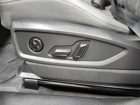 Used 2019 Audi SQ5 Premium Plus image 26