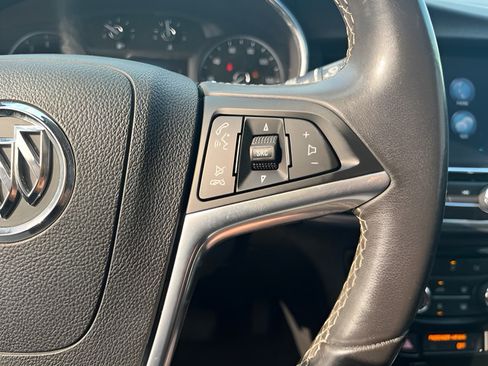 Used 2020 Buick Encore Preferred AWD/4WD image 19