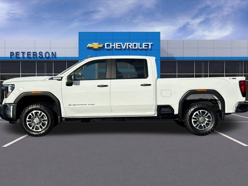 Certified 2024 GMC Sierra 3500 Pro AWD/4WD image 7