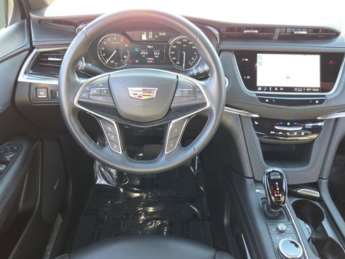 Used 2025 Cadillac XT5 Premium Luxury image 29