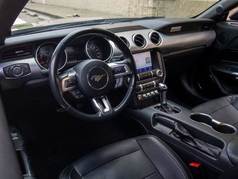 Used 2022 Ford Mustang GT Premium w/ Black Accent Package RWD image 12