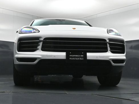 Certified 2022 Porsche Cayenne S Platinum AWD/4WD image 29