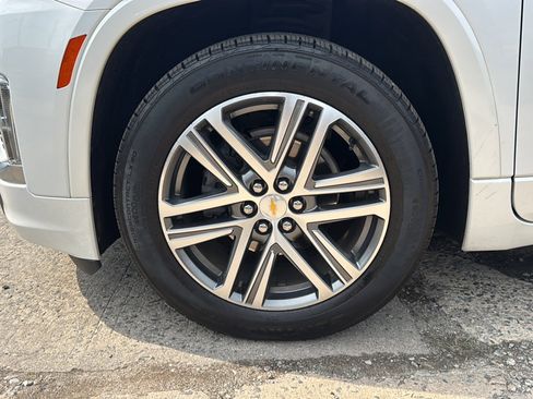Certified 2023 Chevrolet Traverse High Country AWD/4WD image 48