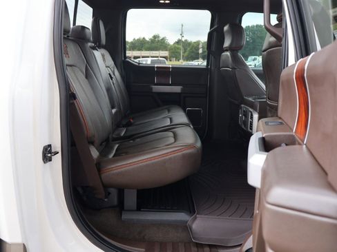 Used 2017 Ford F250 King Ranch w/ King Ranch Ultimate Package AWD/4WD image 12