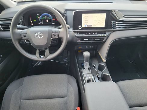 Used 2026 Toyota Camry LE FWD image 27