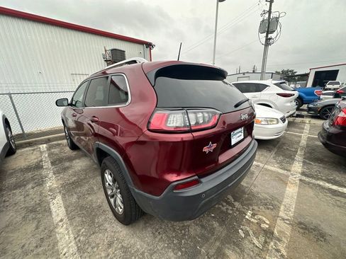Used 2019 Jeep Cherokee Latitude Plus FWD image 7