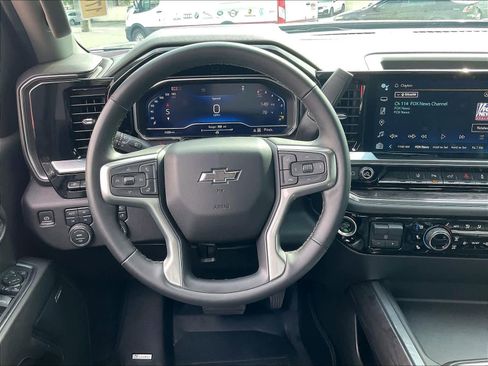 Used 2024 Chevrolet Silverado 2500 LTZ w/ LTZ Plus Package image 8