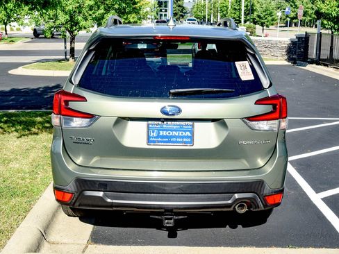 Used 2019 Subaru Forester Limited AWD/4WD image 7