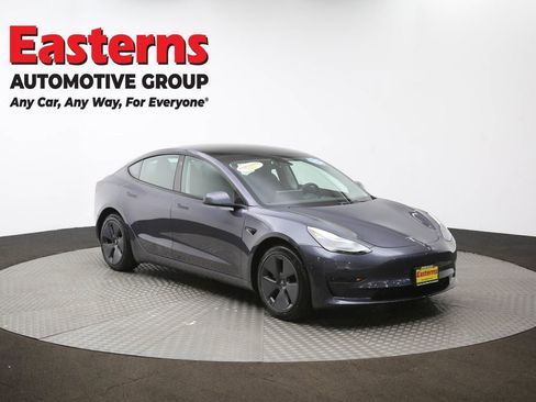 Used 2023 Tesla Model 3 Standard Range image 45
