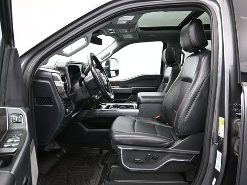 Used 2023 Ford F250 Lariat w/ Lariat Ultimate Package AWD/4WD image 9