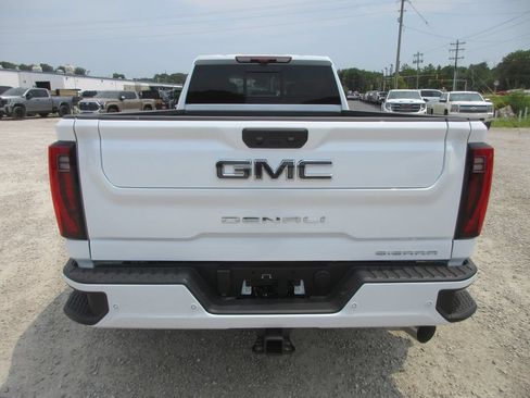 New 2026 GMC Sierra 3500 Denali Ultimate AWD/4WD image 6