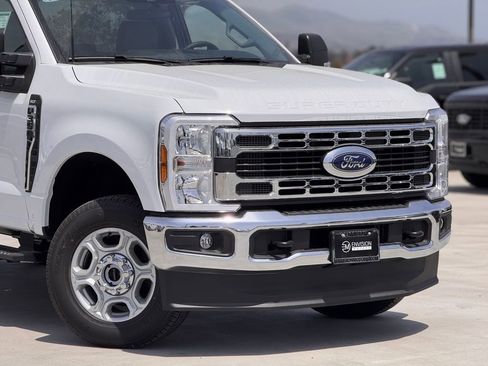 New 2025 Ford F350 XLT image 3