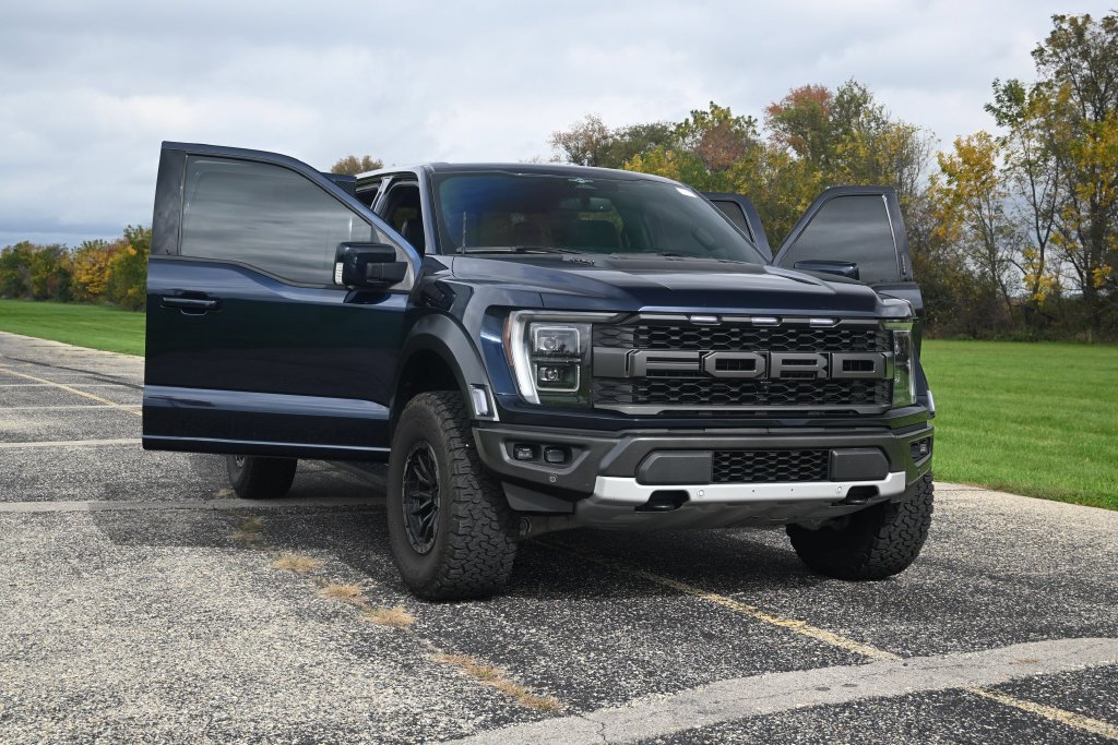Used 2023 Ford F150 Raptor AWD/4WD image 10