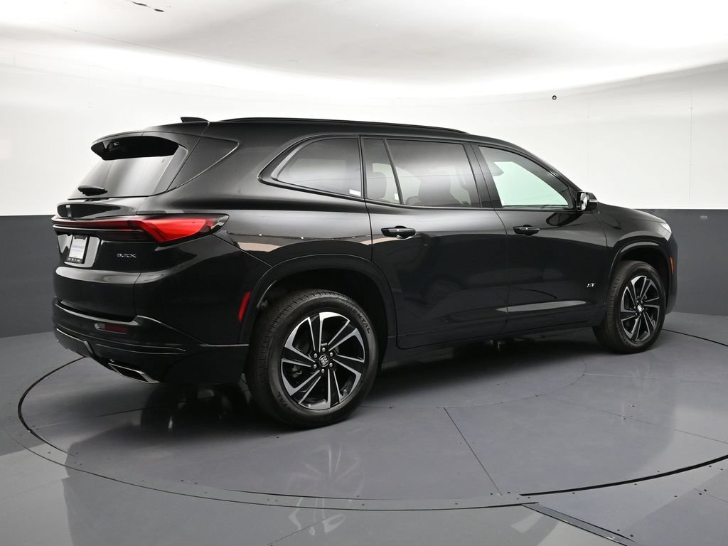 Used 2026 Buick Enclave Sport Touring w/ Power Package AWD/4WD image 5